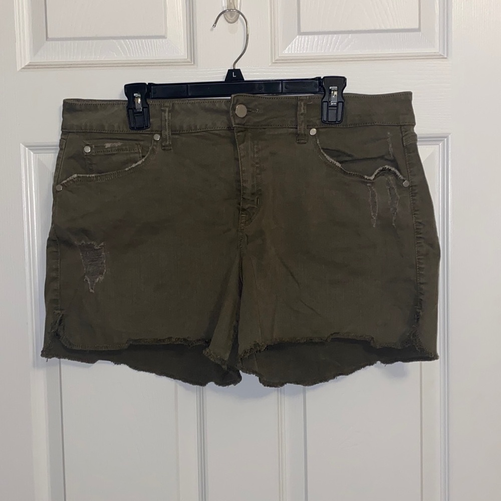 Level 99 shorts.